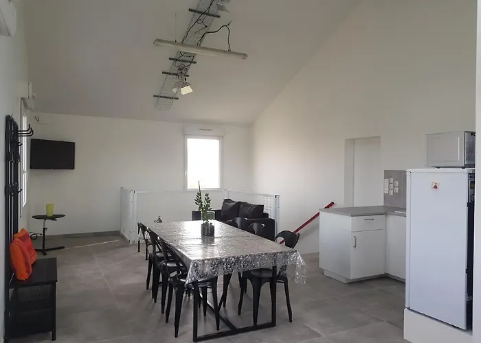 L Atelier アパート *